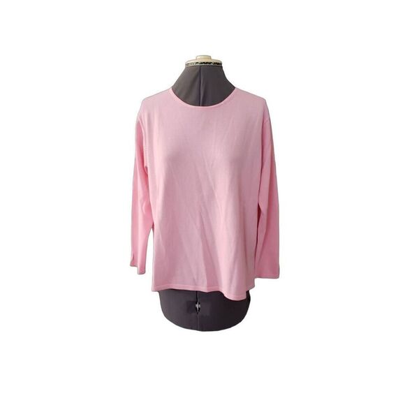 Debra Deroo  - Picture 1 of 6